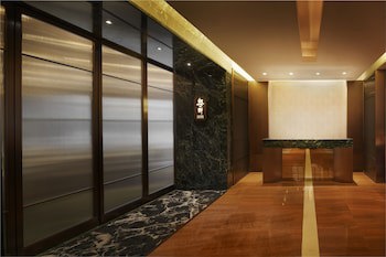 Gloucester Luk Kwok Hong Kong