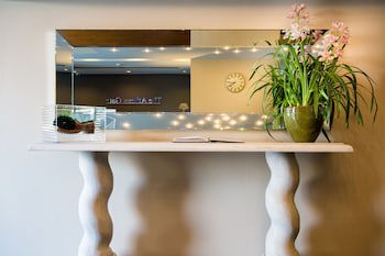 Athens Gate Hotel