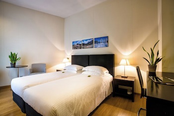 Athens Gate Hotel
