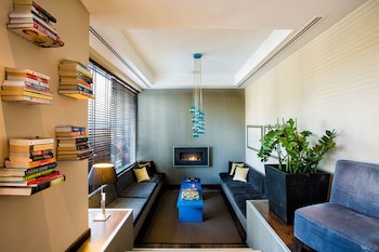 Athens Gate Hotel