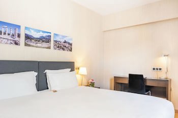 Athens Gate Hotel