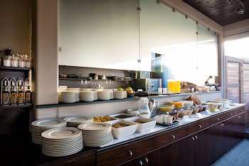 Athens Gate Hotel