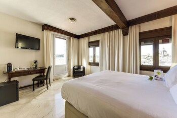 Hotel Sercotel Alfonso Vi