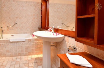 Hotel Bakoua Les Trois Ilets
