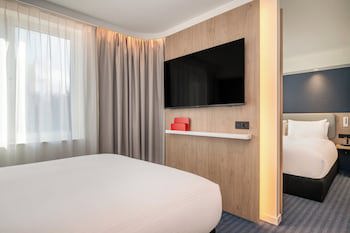 Holiday Inn Express & Suites Ghent, An Ihg Hotel