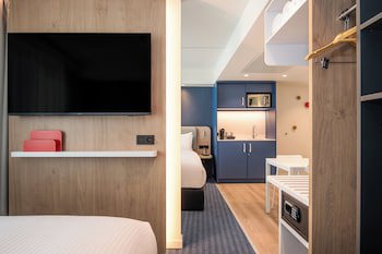 Holiday Inn Express & Suites Ghent, An Ihg Hotel