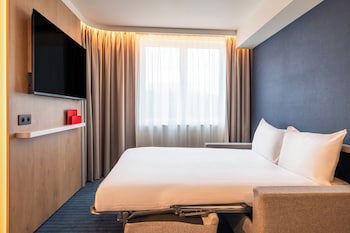 Holiday Inn Express & Suites Ghent, An Ihg Hotel