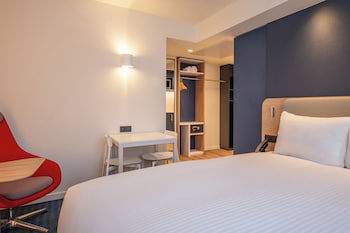 Holiday Inn Express & Suites Ghent, An Ihg Hotel