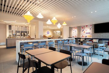 Holiday Inn Express & Suites Ghent, An Ihg Hotel