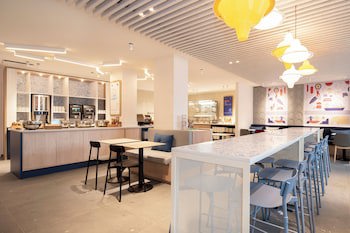 Holiday Inn Express & Suites Ghent, An Ihg Hotel