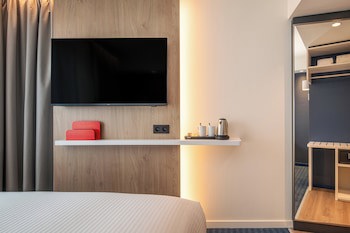Holiday Inn Express & Suites Ghent, An Ihg Hotel