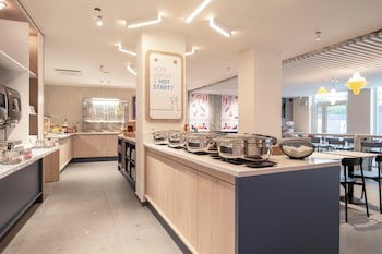Holiday Inn Express & Suites Ghent, An Ihg Hotel