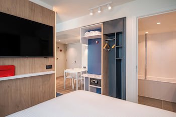 Holiday Inn Express & Suites Ghent, An Ihg Hotel
