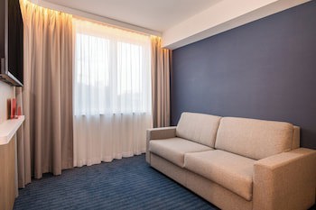 Holiday Inn Express & Suites Ghent, An Ihg Hotel