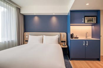 Holiday Inn Express & Suites Ghent, An Ihg Hotel