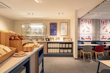 Holiday Inn Express & Suites Ghent, An Ihg Hotel