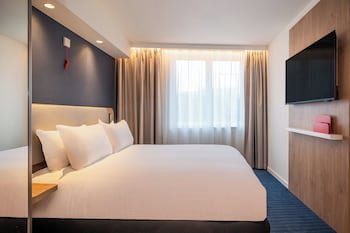 Holiday Inn Express & Suites Ghent, An Ihg Hotel