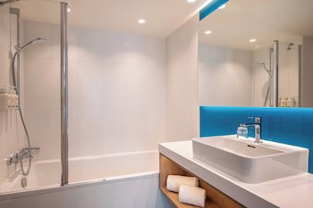 Holiday Inn Express & Suites Ghent, An Ihg Hotel
