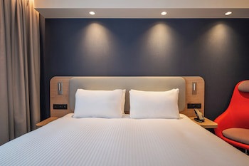 Holiday Inn Express & Suites Ghent, An Ihg Hotel