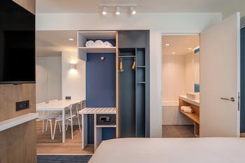 Holiday Inn Express & Suites Ghent, An Ihg Hotel