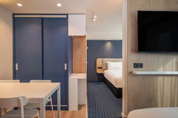 Holiday Inn Express & Suites Ghent, An Ihg Hotel
