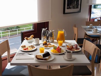 Hotel Silken Amara Plaza