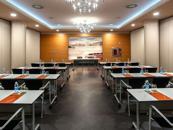Hotel Silken Amara Plaza