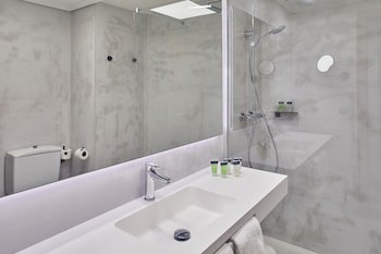 Hotel Silken Amara Plaza
