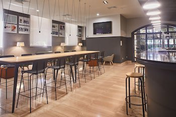 Hotel Silken Amara Plaza