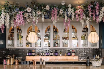 100 Queen's Gate Hotel London, Curio Collection By Hilton