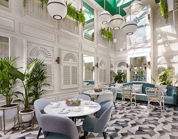 100 Queen's Gate Hotel London, Curio Collection By Hilton