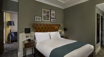 100 Queen's Gate Hotel London, Curio Collection By Hilton