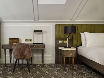 100 Queen's Gate Hotel London, Curio Collection By Hilton