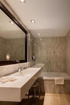 Catalonia Atenas