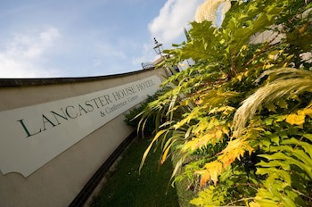 Lancaster House Hotel