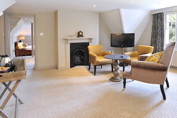 The Crown Manor House Hotel