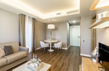 Holiday Inn Naples by IHG galeri fotoğrafı