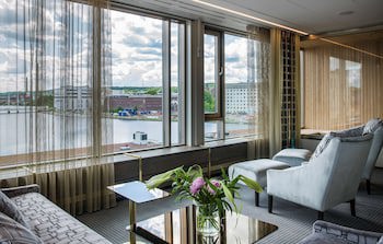 Best Western Plus John Bauer Hotel