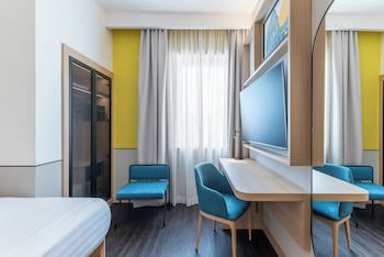 Hilton Garden Inn Rome Colosseum fotoğrafı