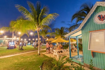 Sea Breeze Beach House By Ocean Hotels - All Inclusive