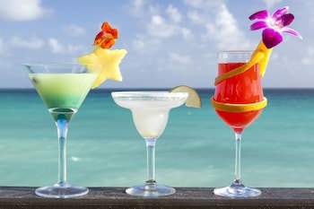 Sea Breeze Beach House By Ocean Hotels - All Inclusive