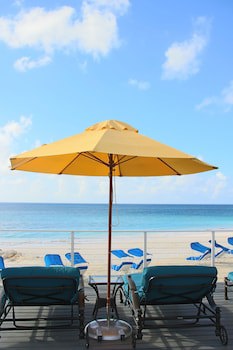 Sea Breeze Beach House By Ocean Hotels - All Inclusive