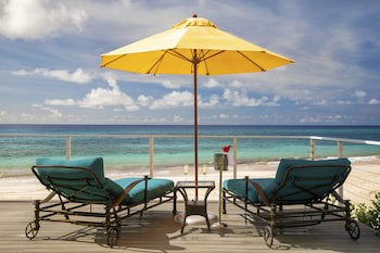 Sea Breeze Beach House By Ocean Hotels - All Inclusive