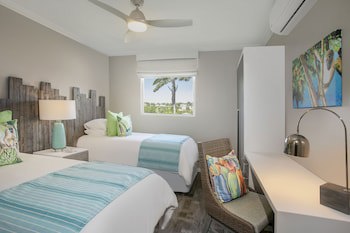 Sea Breeze Beach House By Ocean Hotels - All Inclusive