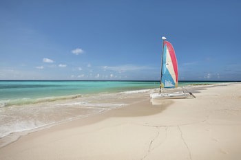 Sea Breeze Beach House By Ocean Hotels - All Inclusive