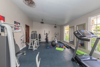 Sea Breeze Beach House By Ocean Hotels - All Inclusive
