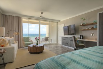 Sea Breeze Beach House By Ocean Hotels - All Inclusive