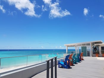 Sea Breeze Beach House By Ocean Hotels - All Inclusive
