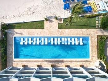 Sea Breeze Beach House By Ocean Hotels - All Inclusive