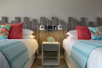 Sea Breeze Beach House By Ocean Hotels - All Inclusive